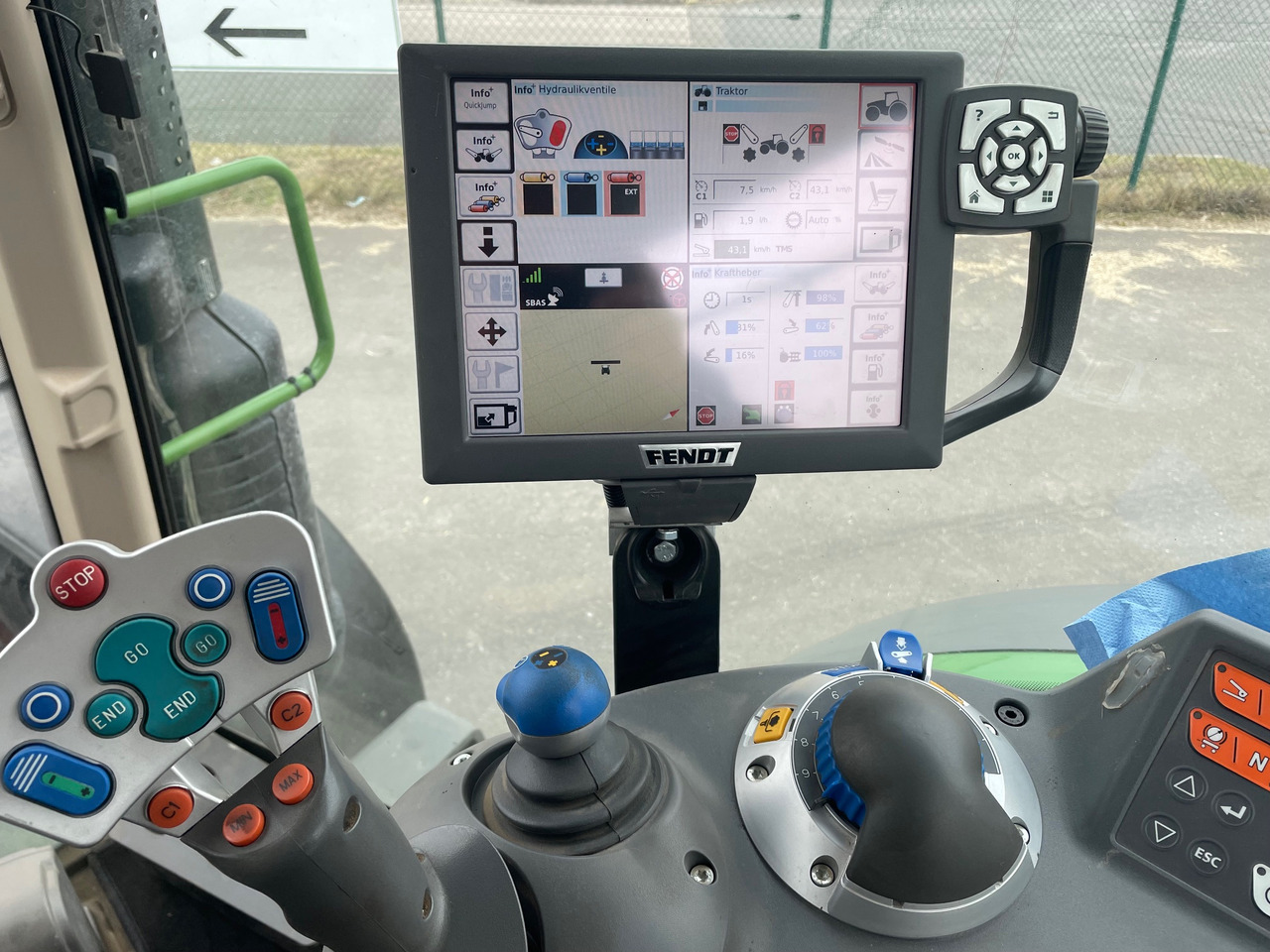 Fendt 313 Vario S4 ProfiPlus - Traktor: 3 kép. Fendt 313 Vario S4 ProfiPlus - Traktor: 3 kép.