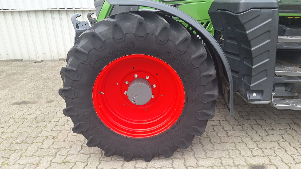 Fendt 512 Vario S4 PowerPlus - Traktor: 5 kép. Fendt 512 Vario S4 PowerPlus - Traktor: 5 kép.