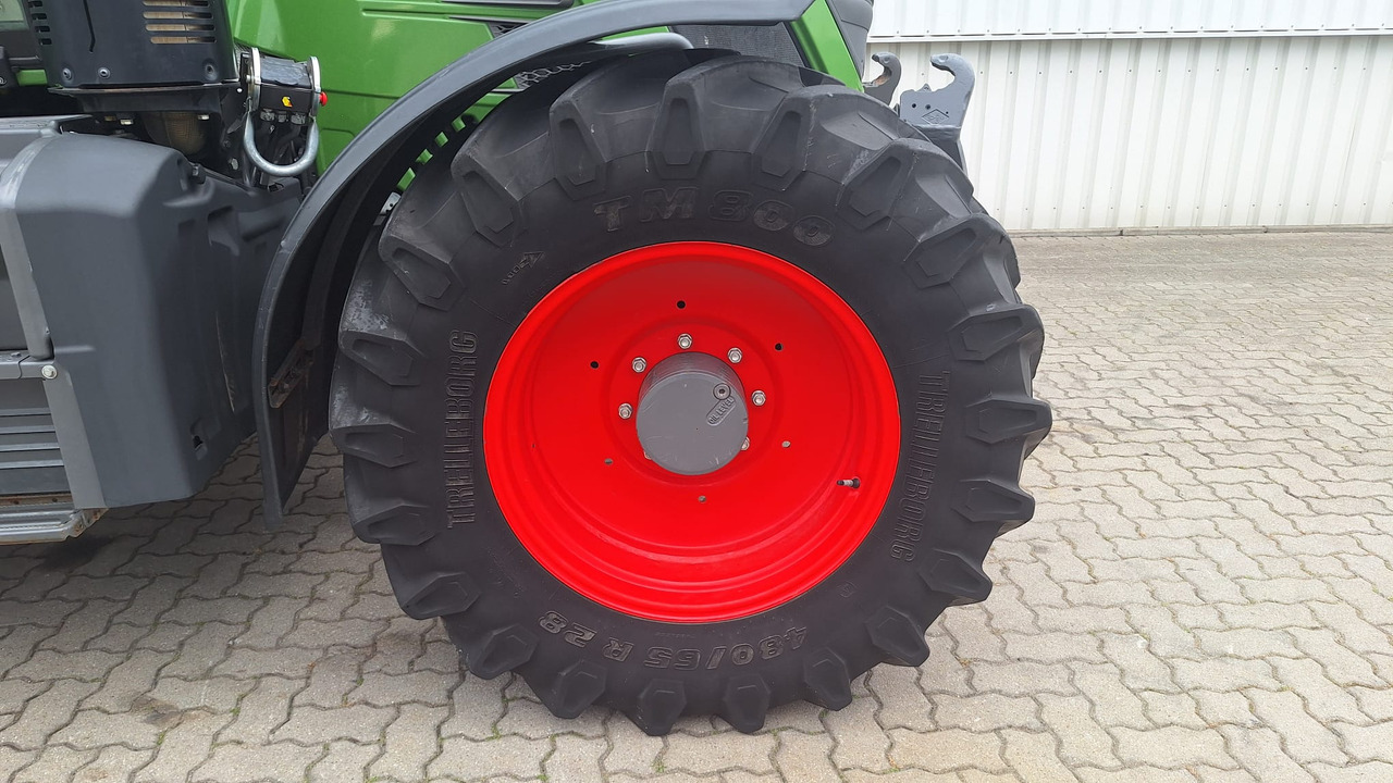 Fendt 512 Vario S4 PowerPlus - Traktor: 4 kép. Fendt 512 Vario S4 PowerPlus - Traktor: 4 kép.