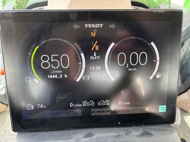 Fendt 516 Vario Gen3 Profi Setting2 - Traktor: 2 kép. Fendt 516 Vario Gen3 Profi Setting2 - Traktor: 2 kép.