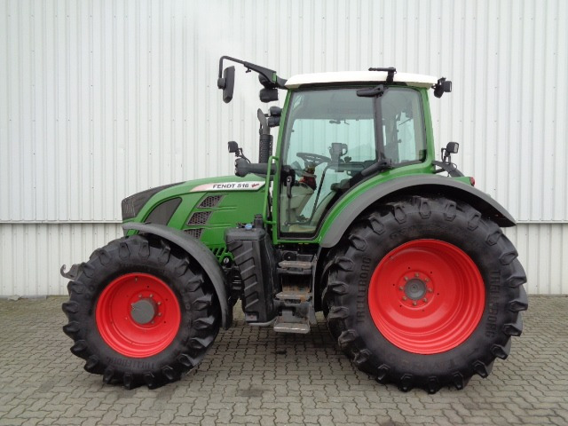 Fendt 516 Vario S4 Power - Traktor: 1 kép. Fendt 516 Vario S4 Power - Traktor: 1 kép.