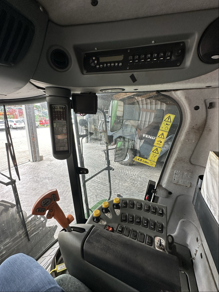 Fendt 6300 C - Kombájn: 3 kép. Fendt 6300 C - Kombájn: 3 kép.