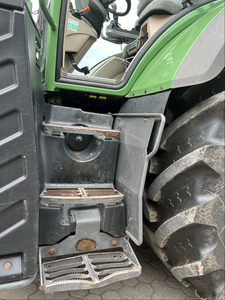 Fendt 716 Vario S4 - Traktor: 4 kép. Fendt 716 Vario S4 - Traktor: 4 kép.