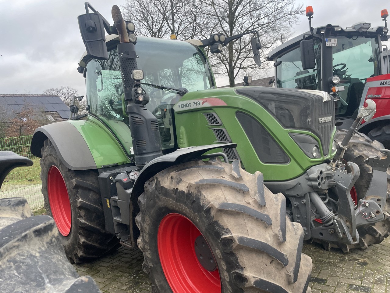 Fendt 718 Power Plus - Traktor: 1 kép. Fendt 718 Power Plus - Traktor: 1 kép.