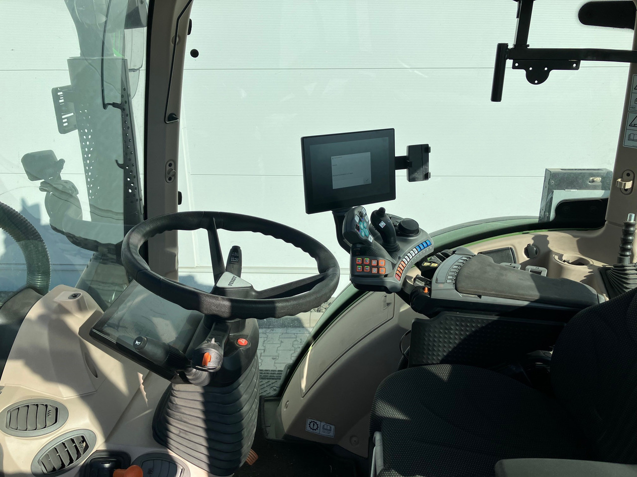 Fendt 718 Vario Gen6 Power Setting - Traktor: 2 kép. Fendt 718 Vario Gen6 Power Setting - Traktor: 2 kép.