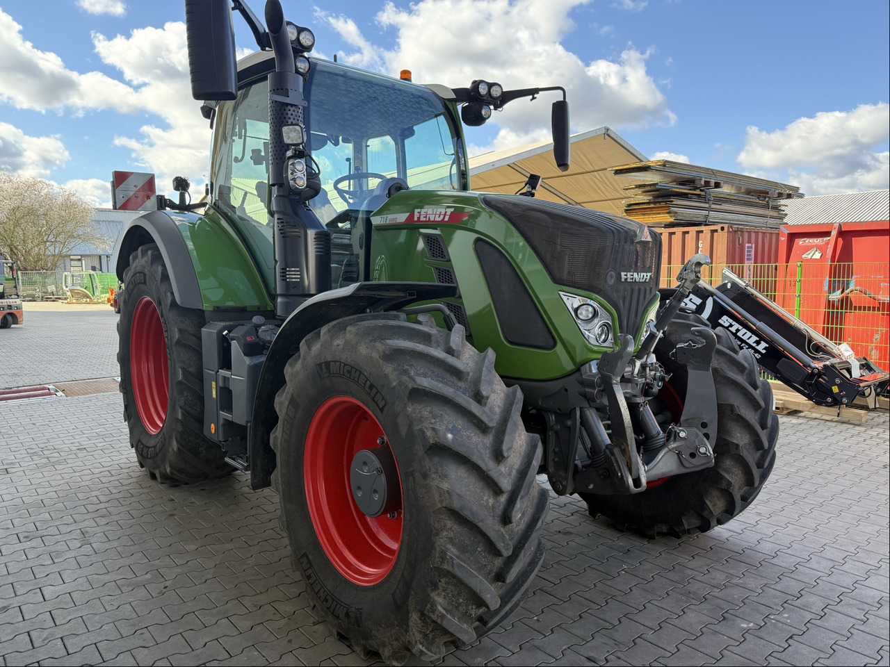 Fendt 718 Vario Gen6 ProfiPlus - Traktor: 1 kép. Fendt 718 Vario Gen6 ProfiPlus - Traktor: 1 kép.
