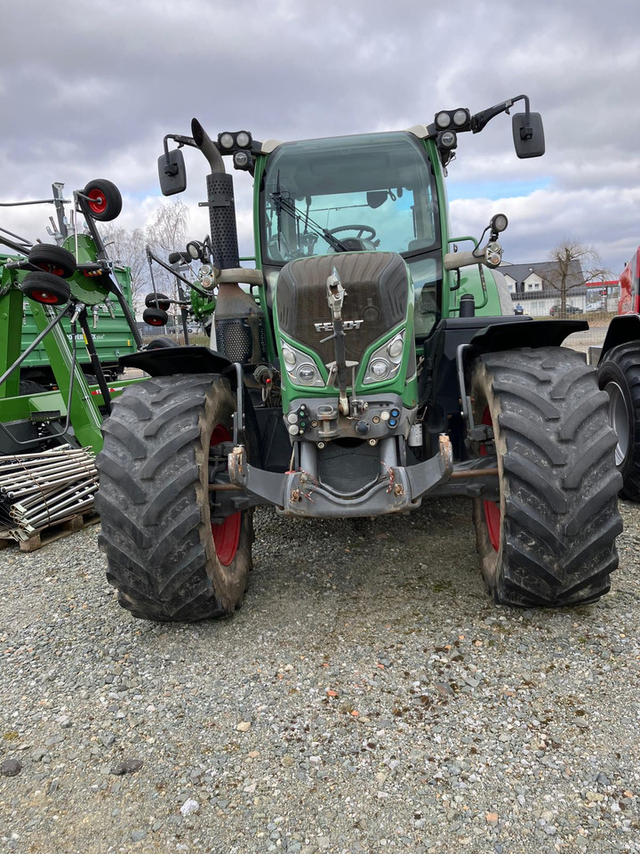 Fendt 718 Vario Profi - Traktor: 5 kép. Fendt 718 Vario Profi - Traktor: 5 kép.