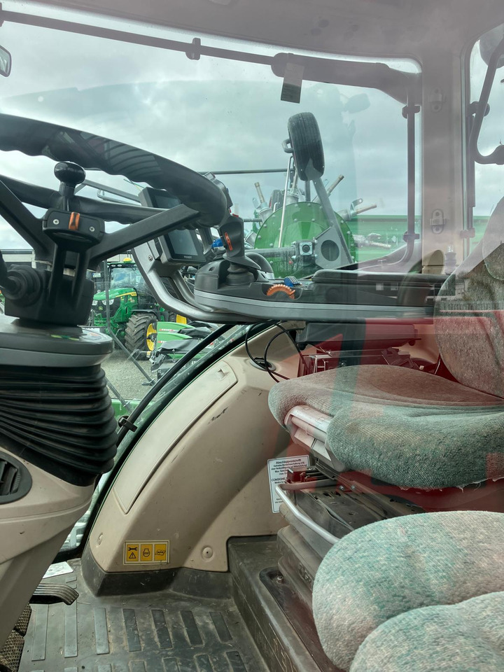 Fendt 718 Vario Profi - Traktor: 2 kép. Fendt 718 Vario Profi - Traktor: 2 kép.