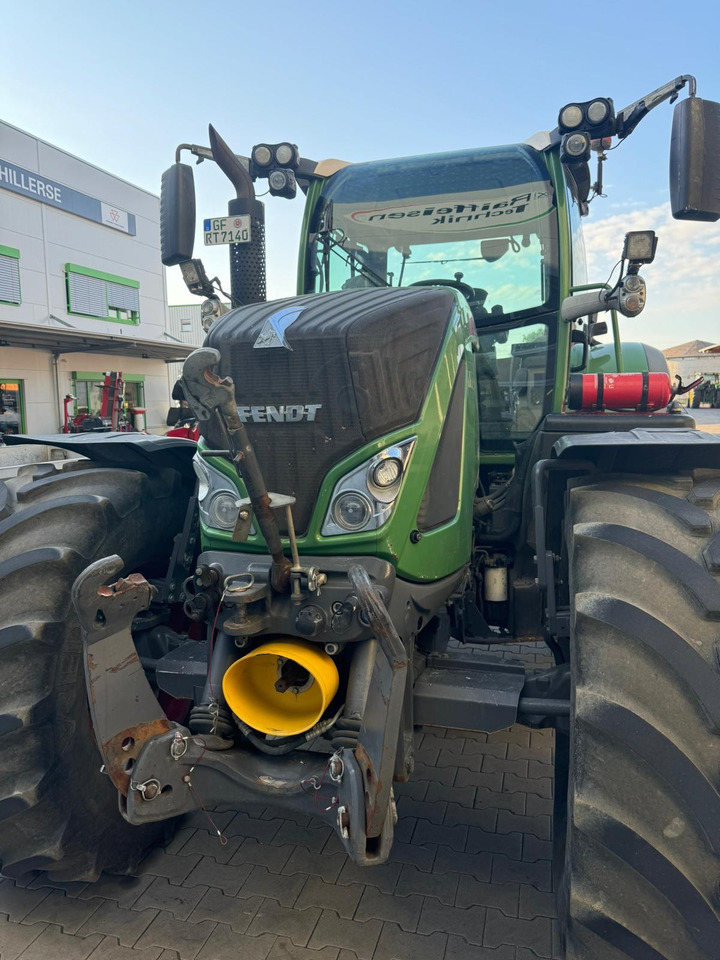 Fendt 718 Vario S4 ProfiPlus - Traktor: 3 kép. Fendt 718 Vario S4 ProfiPlus - Traktor: 3 kép.