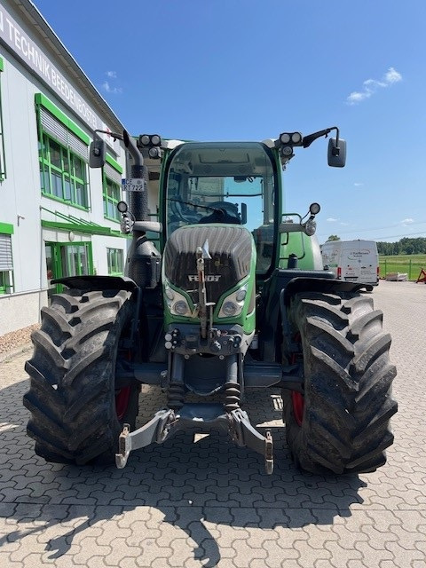 Fendt 722 - Traktor: 5 kép. Fendt 722 - Traktor: 5 kép.