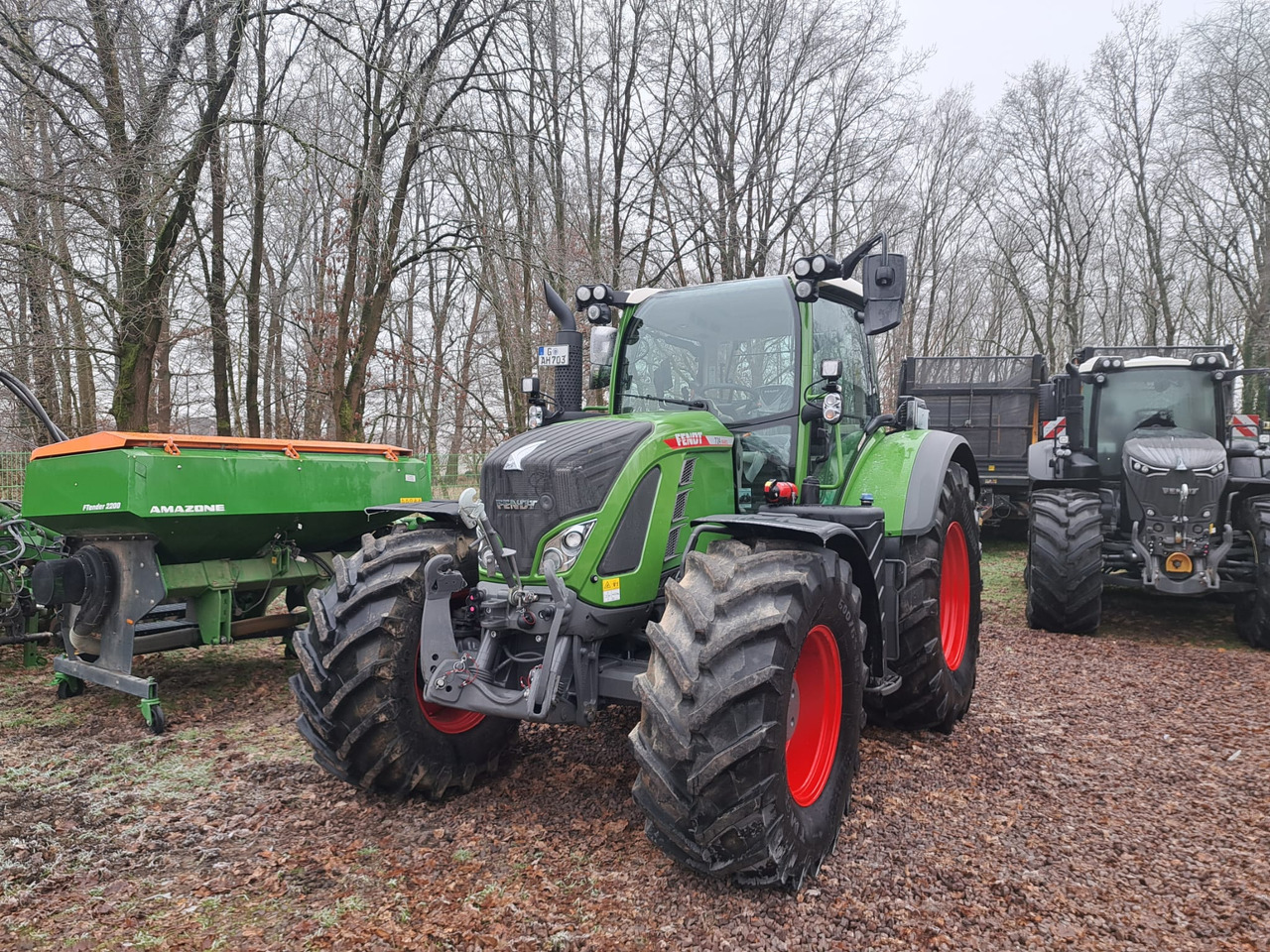 Fendt 724 Vario Gen6 Profi Setting2 - Traktor: 1 kép. Fendt 724 Vario Gen6 Profi Setting2 - Traktor: 1 kép.