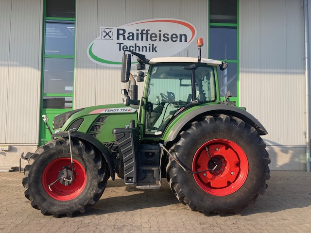 Fendt 724 Vario S4 Profi - Traktor: 1 kép. Fendt 724 Vario S4 Profi - Traktor: 1 kép.