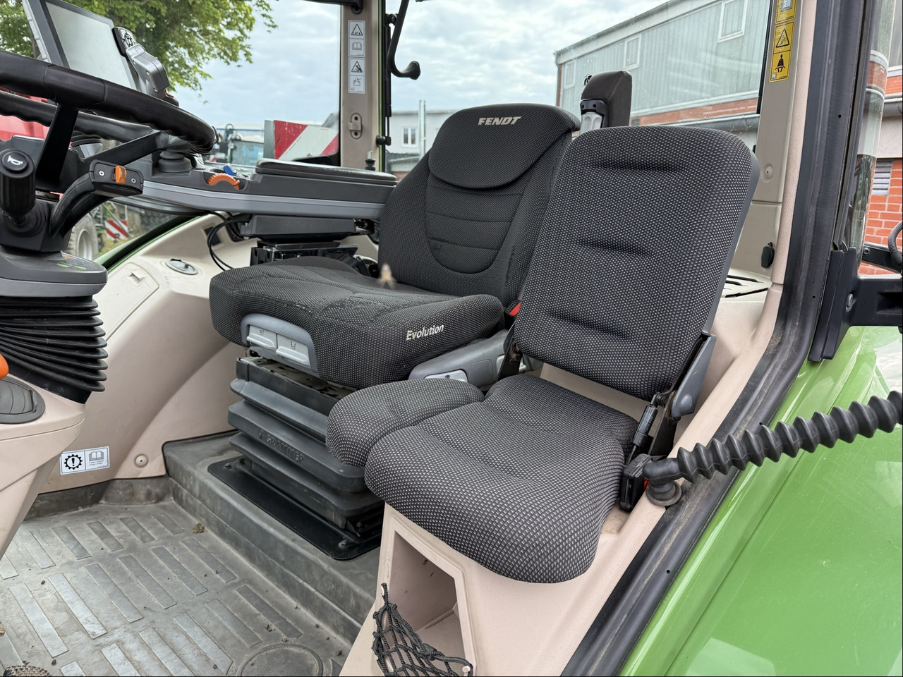 Fendt 724 Vario S4 ProfiPlus - Traktor: 1 kép. Fendt 724 Vario S4 ProfiPlus - Traktor: 1 kép.
