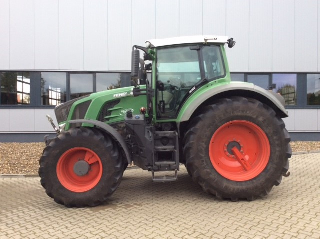 Traktor Fendt 824 Vario S4 Profi: 8 kép. Traktor Fendt 824 Vario S4 Profi: 8 kép.