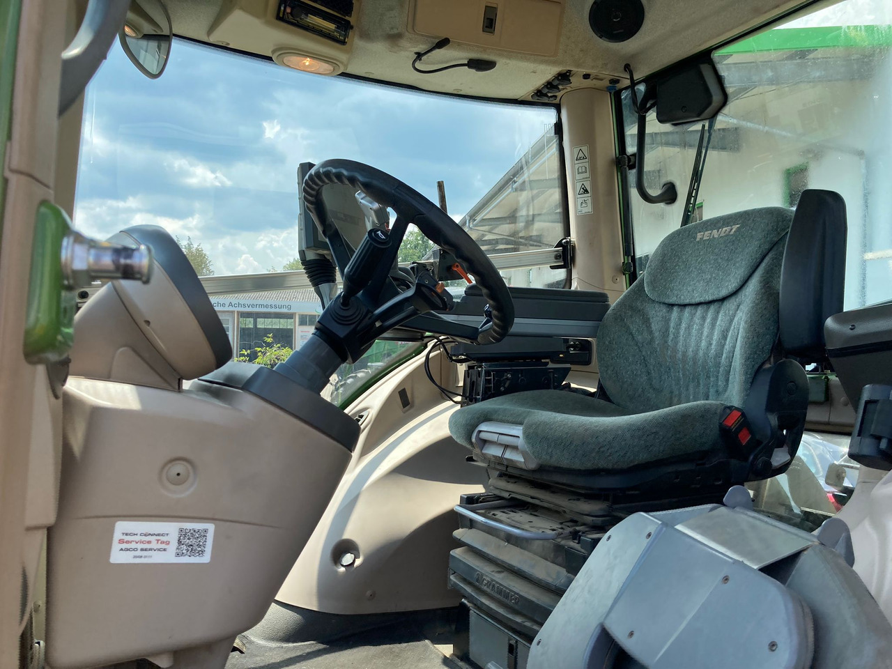 Fendt 826 Vario S4 Profi - Traktor: 5 kép. Fendt 826 Vario S4 Profi - Traktor: 5 kép.