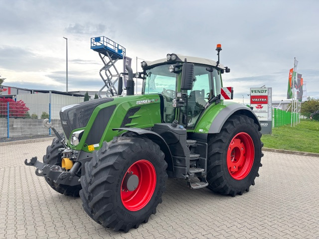 Fendt 826 Vario S4 Profi - RÜFA - Traktor: 1 kép. Fendt 826 Vario S4 Profi - RÜFA - Traktor: 1 kép.
