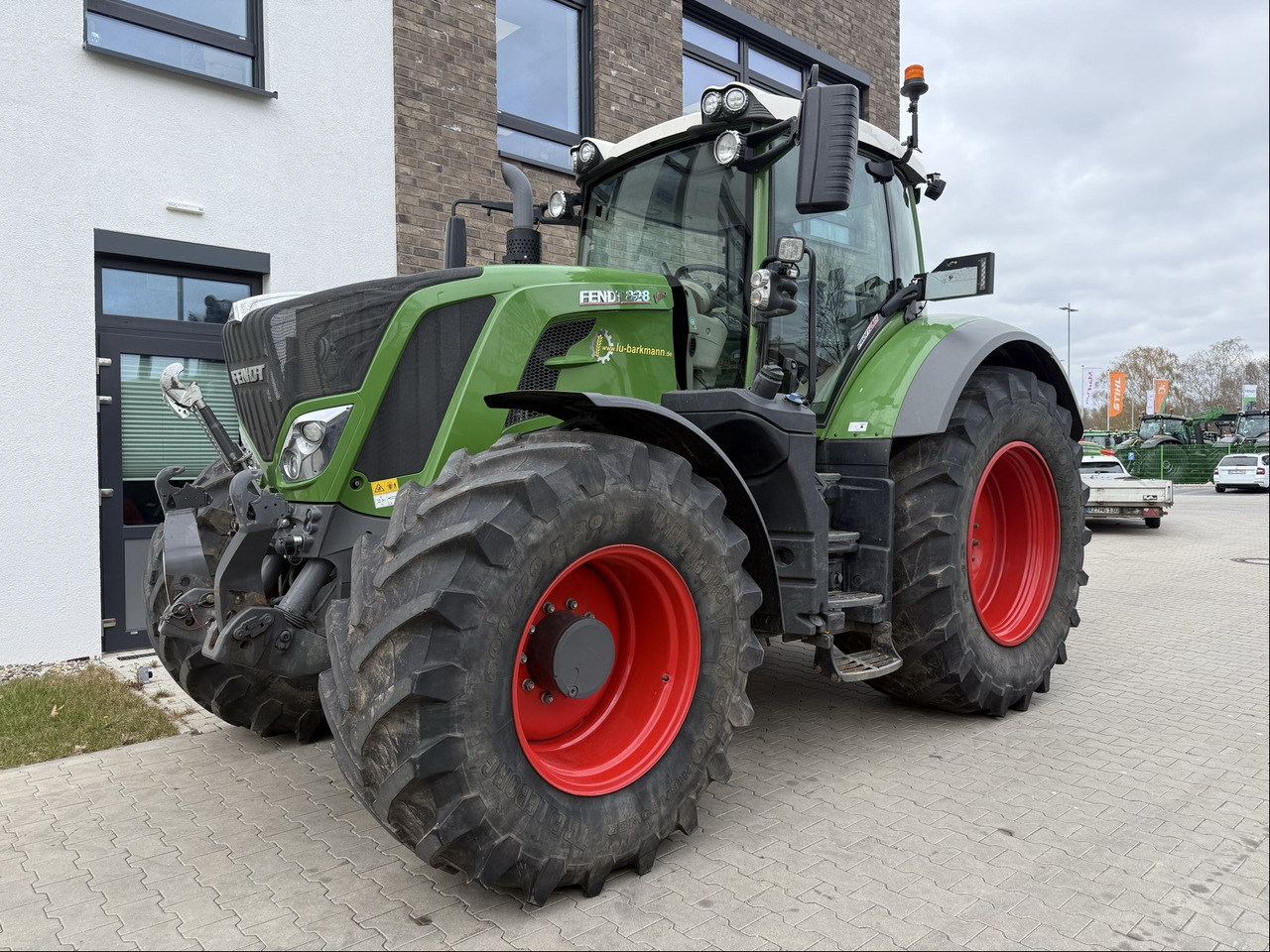 Fendt 828 Vario ProfiPlus Motor NEU - Traktor: 1 kép. Fendt 828 Vario ProfiPlus Motor NEU - Traktor: 1 kép.