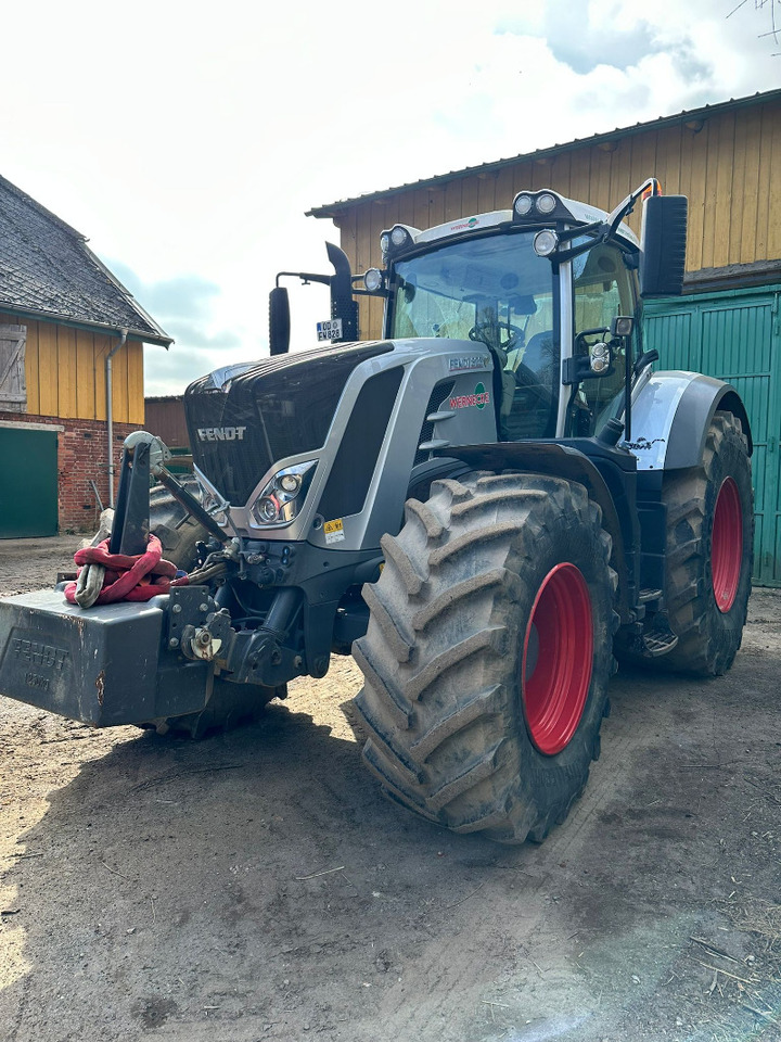 Fendt 828 Vario S4 Profi - Traktor: 1 kép. Fendt 828 Vario S4 Profi - Traktor: 1 kép.
