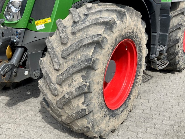 Fendt 828 Vario S4 Profi - Traktor: 3 kép. Fendt 828 Vario S4 Profi - Traktor: 3 kép.