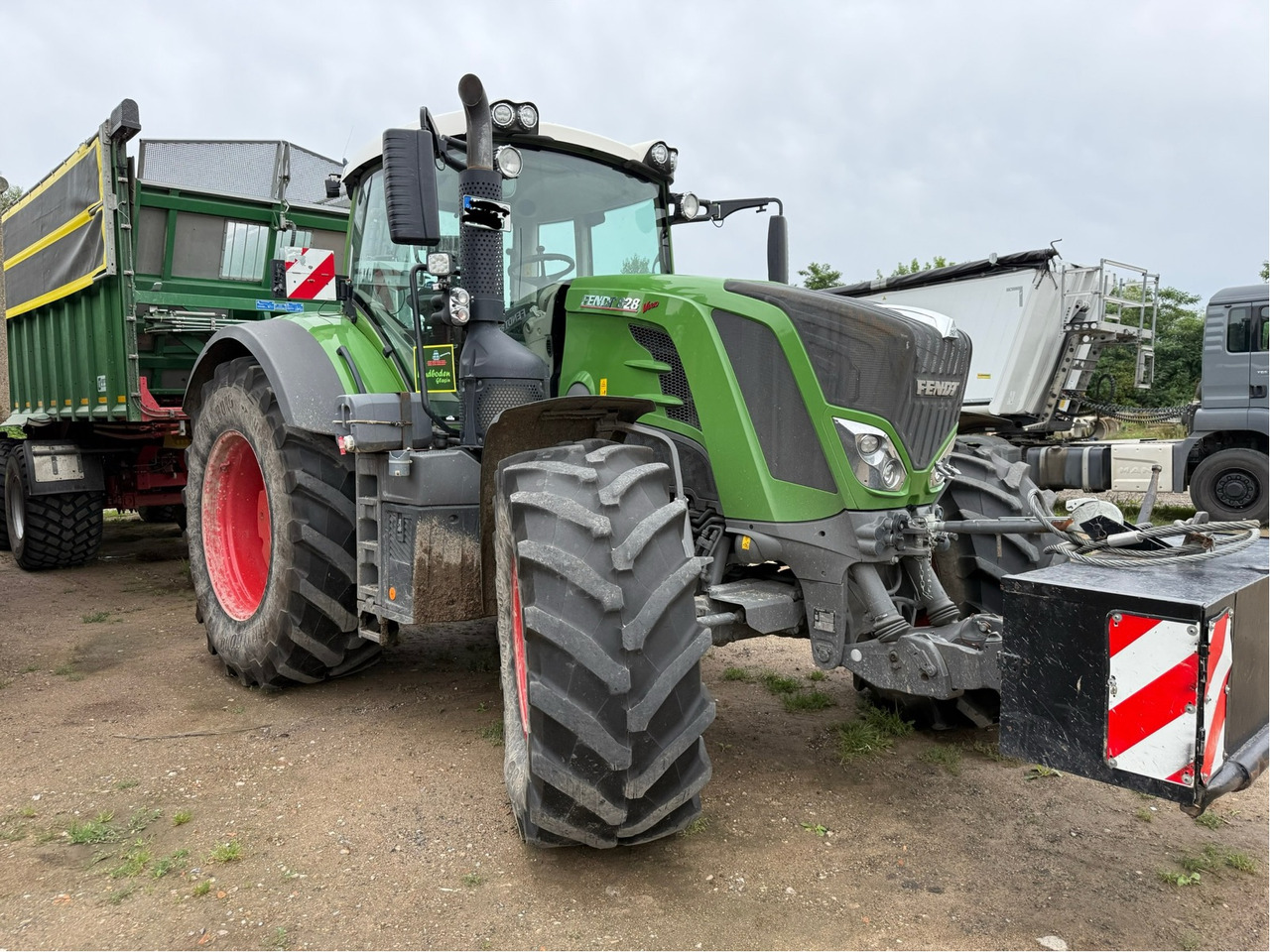 Fendt 828 Vario S4 ProfiPlus - Traktor: 1 kép. Fendt 828 Vario S4 ProfiPlus - Traktor: 1 kép.