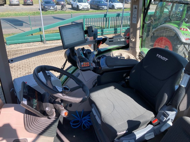 Fendt 930 Vario Gen7 Profi Setting2 - Traktor: 4 kép. Fendt 930 Vario Gen7 Profi Setting2 - Traktor: 4 kép.