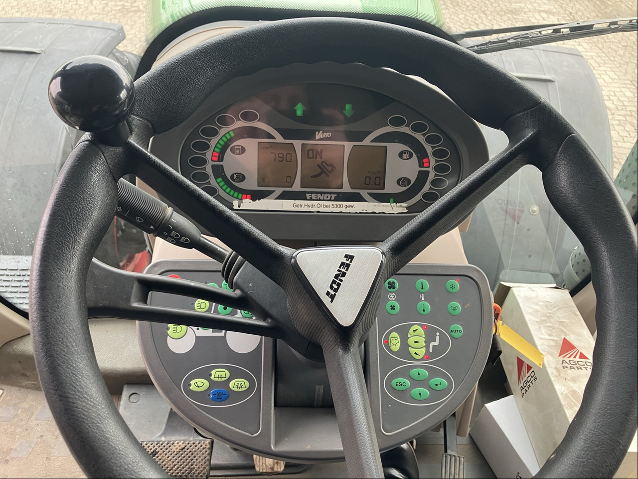 Fendt 930 Vario - Traktor: 4 kép. Fendt 930 Vario - Traktor: 4 kép.