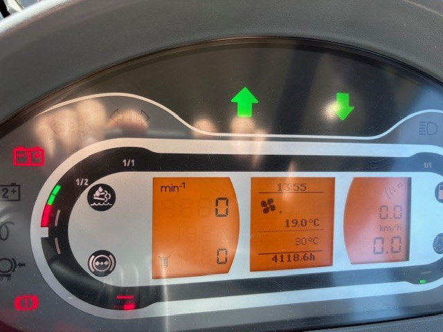 Fendt 942 Vario Gen6 ProfiPlus - Traktor: 3 kép. Fendt 942 Vario Gen6 ProfiPlus - Traktor: 3 kép.