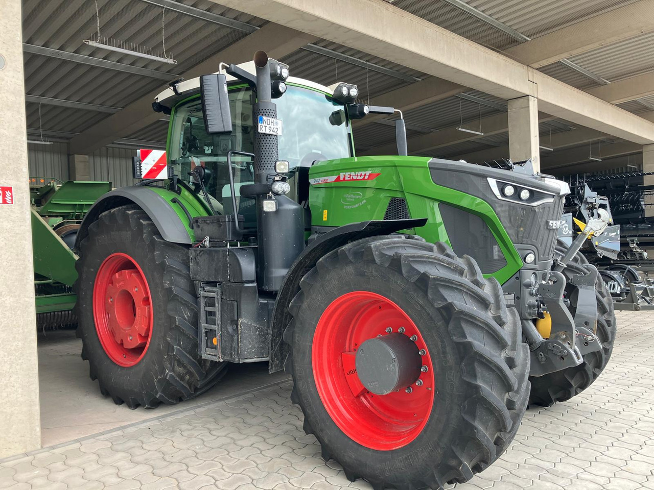 Fendt 942 Vario Gen7 Profi Setting2 - Traktor: 1 kép. Fendt 942 Vario Gen7 Profi Setting2 - Traktor: 1 kép.