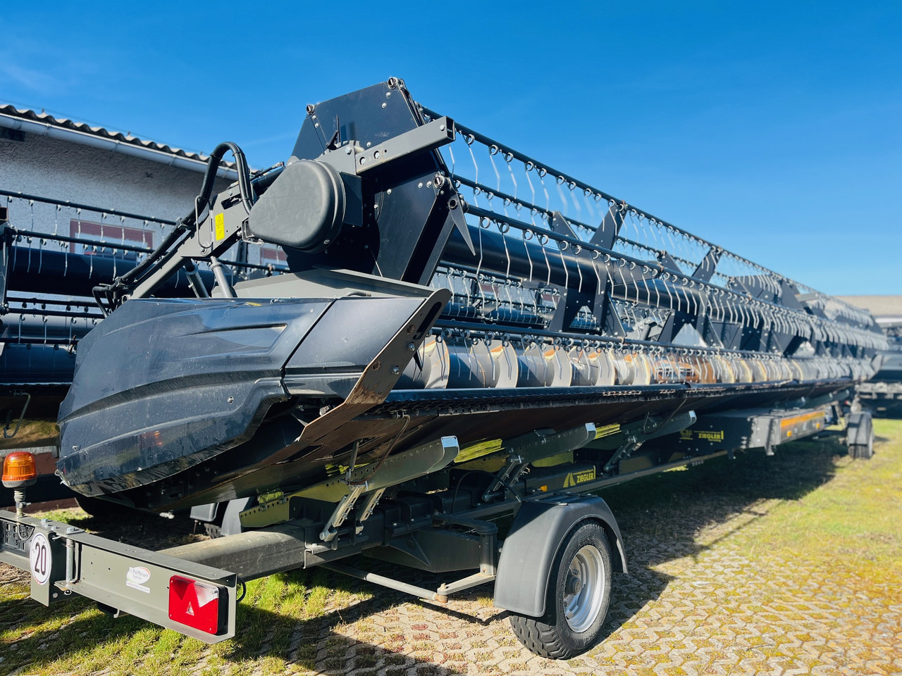 Fendt IDEAL 10T - Kombájn: 3 kép. Fendt IDEAL 10T - Kombájn: 3 kép.