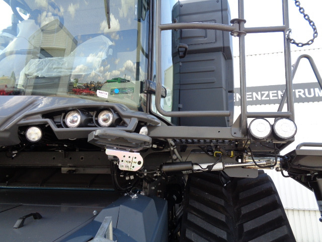 Fendt Ideal 7T - Kombájn: 3 kép. Fendt Ideal 7T - Kombájn: 3 kép.