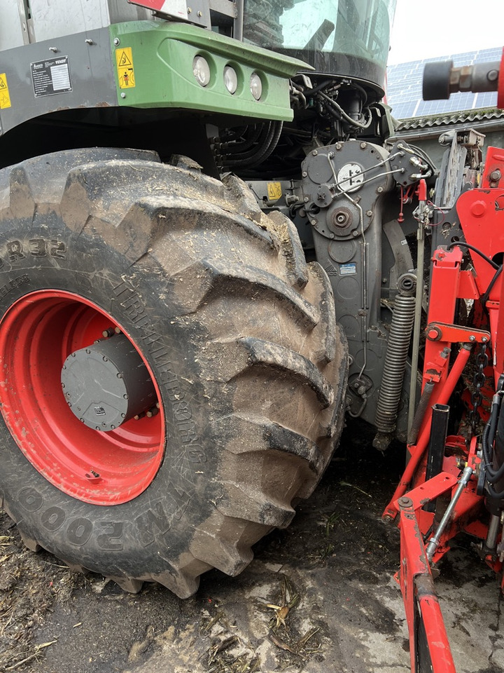 Fendt Katana 65 - Önjáró szecskázógép: 3 kép. Fendt Katana 65 - Önjáró szecskázógép: 3 kép.