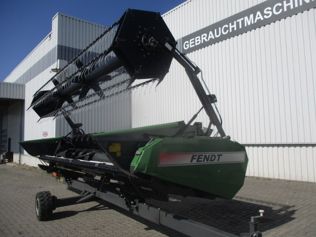 Fendt Powerflow 6,20 m - Kombájn: 4 kép. Fendt Powerflow 6,20 m - Kombájn: 4 kép.
