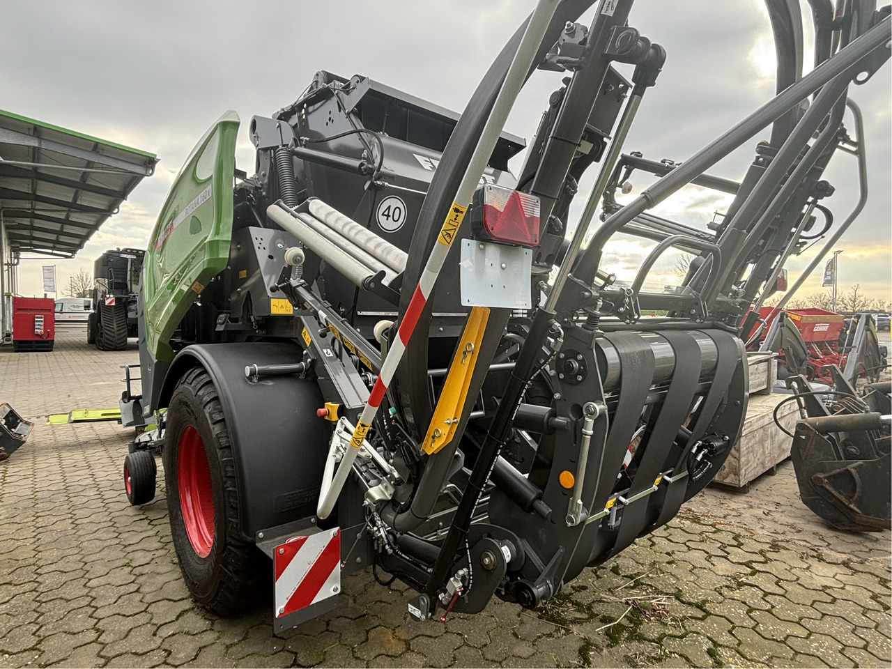 Fendt Rotana 160 V Combi - Szálastakarmány betakarítás gépei: 3 kép. Fendt Rotana 160 V Combi - Szálastakarmány betakarítás gépei: 3 kép.