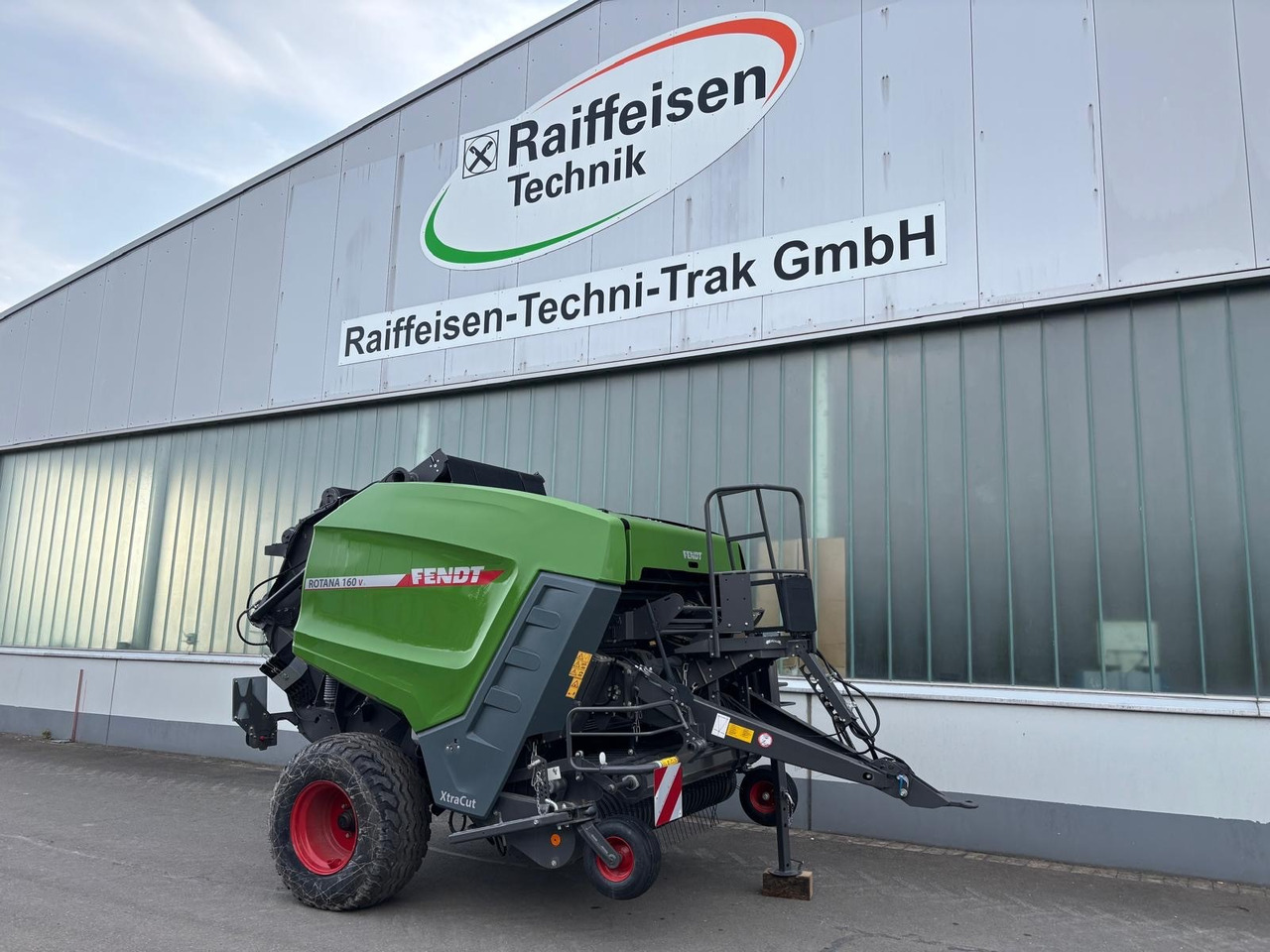 Fendt Rotana 160 V Xtra - 25 Messer - Szálastakarmány betakarítás gépei: 1 kép. Fendt Rotana 160 V Xtra - 25 Messer - Szálastakarmány betakarítás gépei: 1 kép.