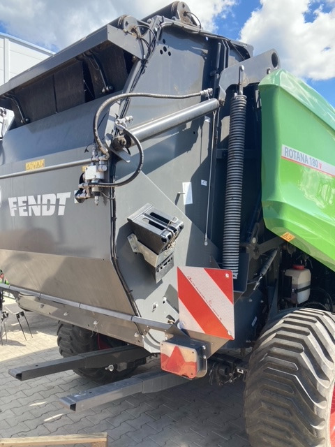 Fendt Rotana 180 V Xtra - 25 Messer - Szálastakarmány betakarítás gépei: 2 kép. Fendt Rotana 180 V Xtra - 25 Messer - Szálastakarmány betakarítás gépei: 2 kép.