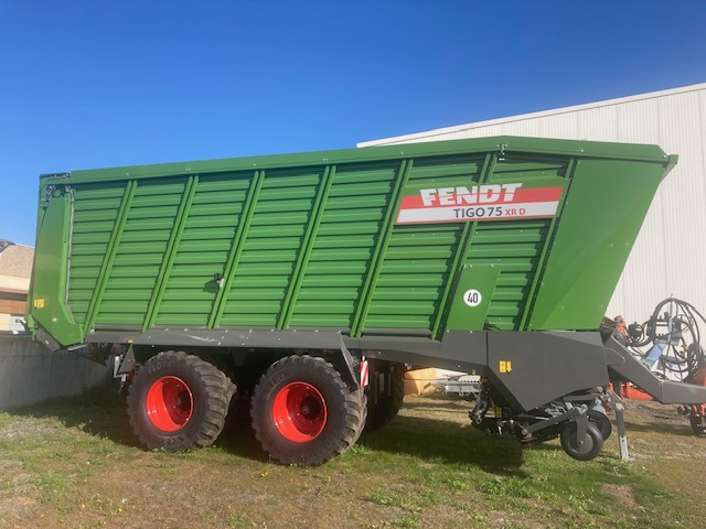 Fendt Tigo 75 XR - Rendfelszedő: 1 kép. Fendt Tigo 75 XR - Rendfelszedő: 1 kép.