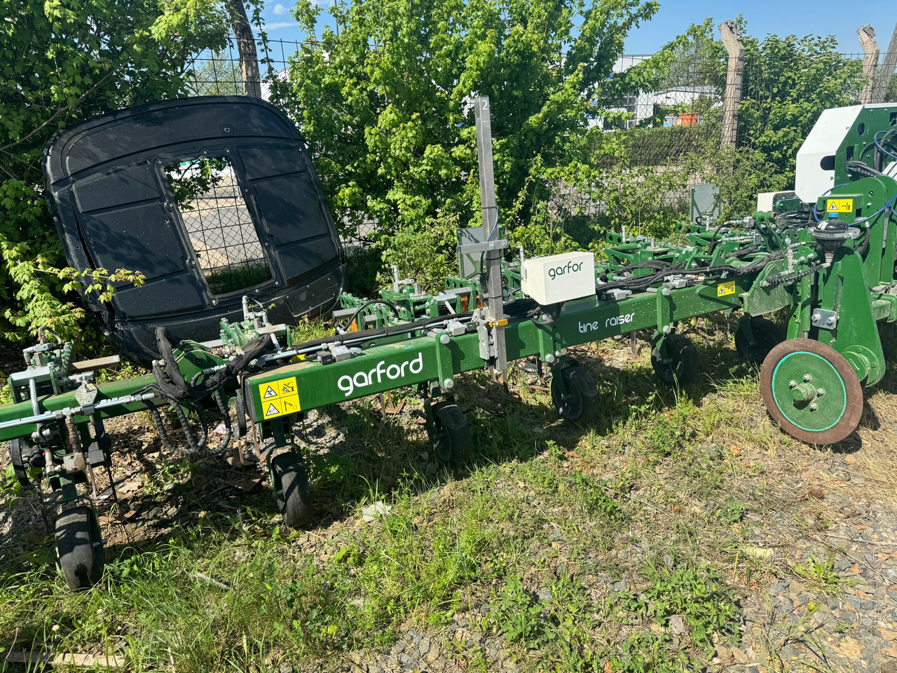 Garford Robocrop Guided Hoe - Cukorrépa kombájn: 1 kép. Garford Robocrop Guided Hoe - Cukorrépa kombájn: 1 kép.