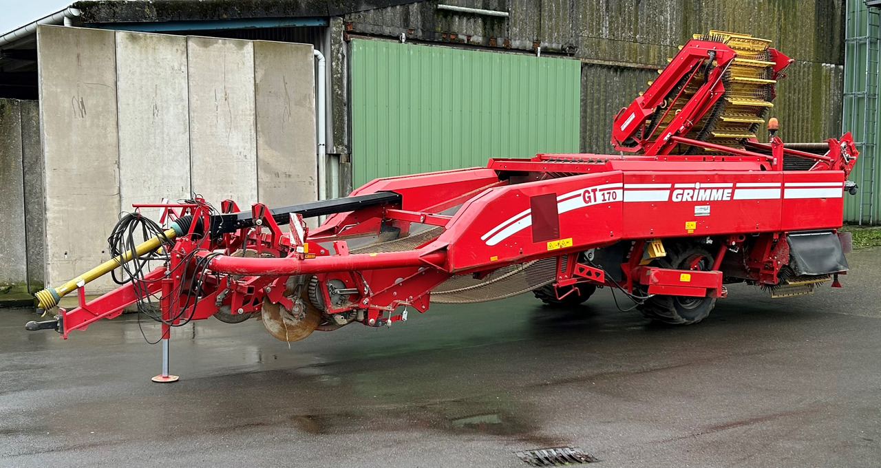 Grimme GT 170 - Betakarító gép: 1 kép. Grimme GT 170 - Betakarító gép: 1 kép.