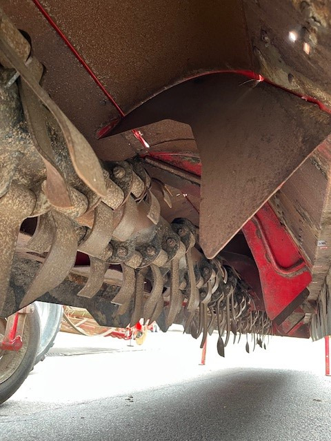 Grimme Krautschlegler KS 5400 - Betakarító gép: 2 kép. Grimme Krautschlegler KS 5400 - Betakarító gép: 2 kép.