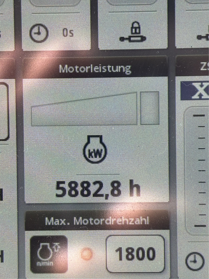 John Deere 6230 R - Traktor: 3 kép. John Deere 6230 R - Traktor: 3 kép.