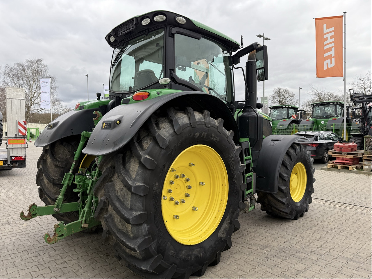 John Deere 6250 R - Traktor: 4 kép. John Deere 6250 R - Traktor: 4 kép.