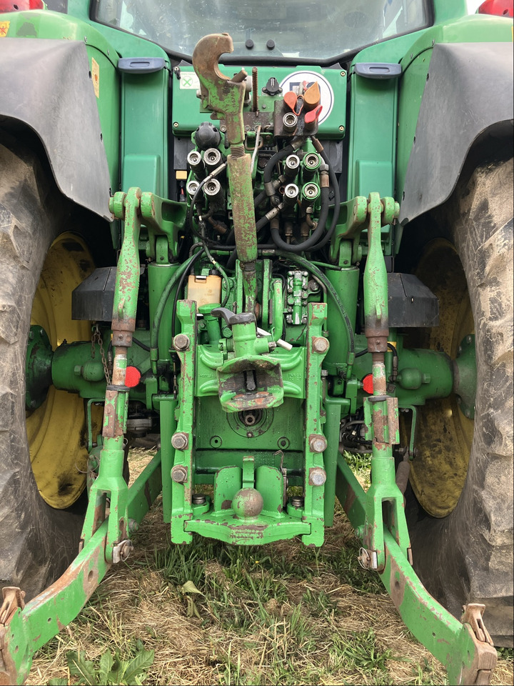 John Deere 6920 Auto Quad - Traktor: 5 kép. John Deere 6920 Auto Quad - Traktor: 5 kép.