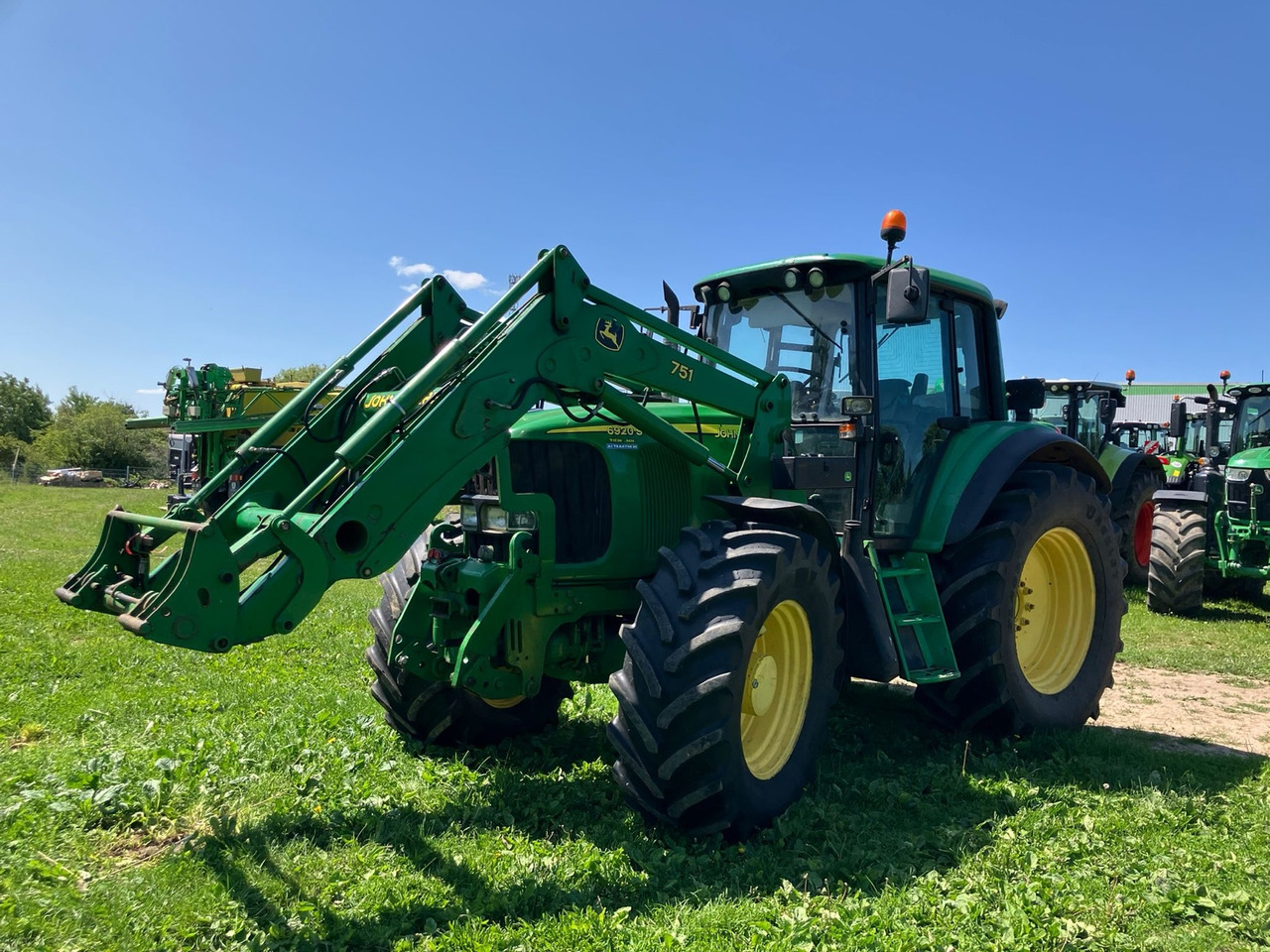 John Deere 6920S AutoPower - Traktor: 1 kép. John Deere 6920S AutoPower - Traktor: 1 kép.