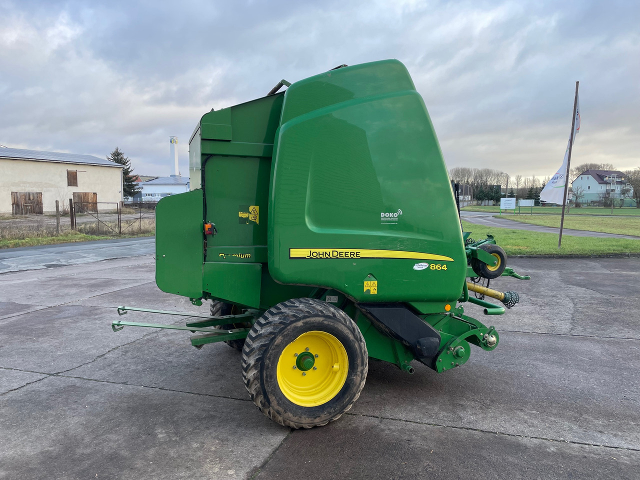 John Deere 864 Rundballenpresse - Szálastakarmány betakarítás gépei: 5 kép. John Deere 864 Rundballenpresse - Szálastakarmány betakarítás gépei: 5 kép.