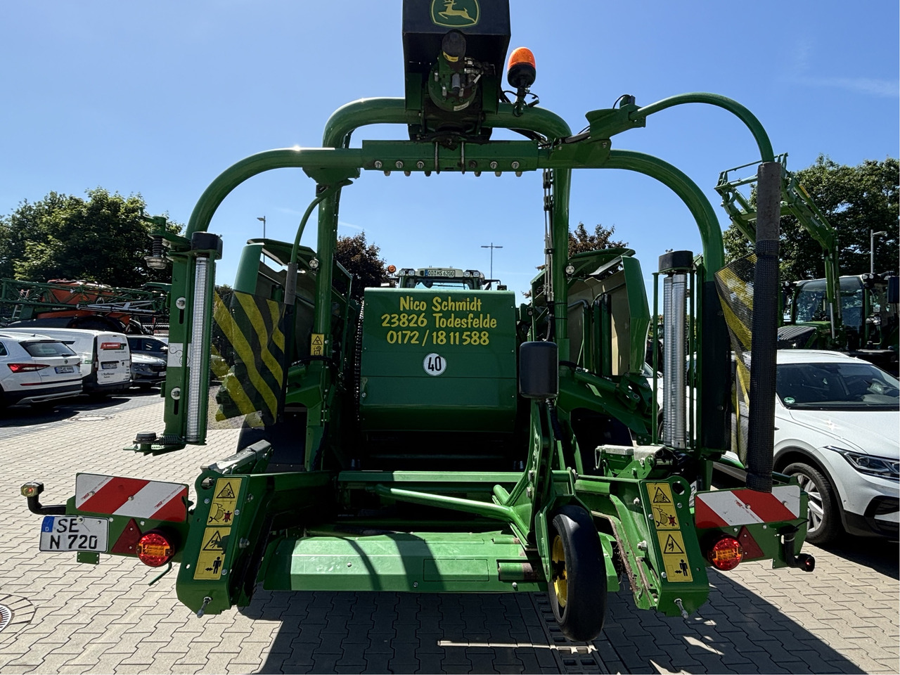 John Deere Presswickelkombination C441R - Szálastakarmány betakarítás gépei: 3 kép. John Deere Presswickelkombination C441R - Szálastakarmány betakarítás gépei: 3 kép.