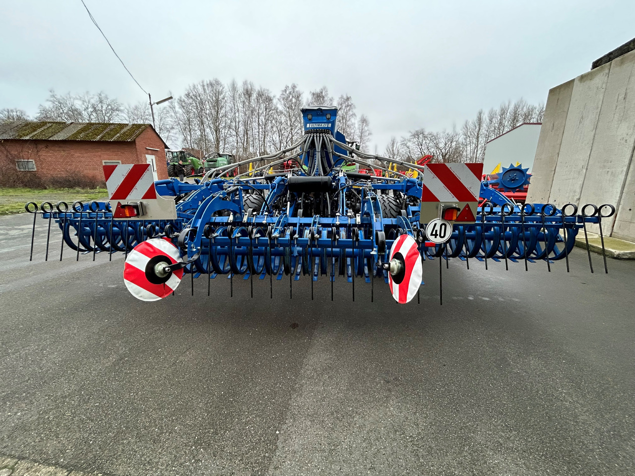 Köckerling Ultima CS 600 - Szemenkénti vetőgép: 5 kép. Köckerling Ultima CS 600 - Szemenkénti vetőgép: 5 kép.