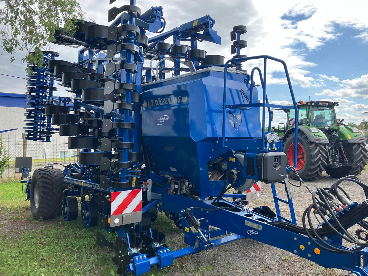 Köckerling Ultima CS 750 Combi - Szemenkénti vetőgép: 2 kép. Köckerling Ultima CS 750 Combi - Szemenkénti vetőgép: 2 kép.
