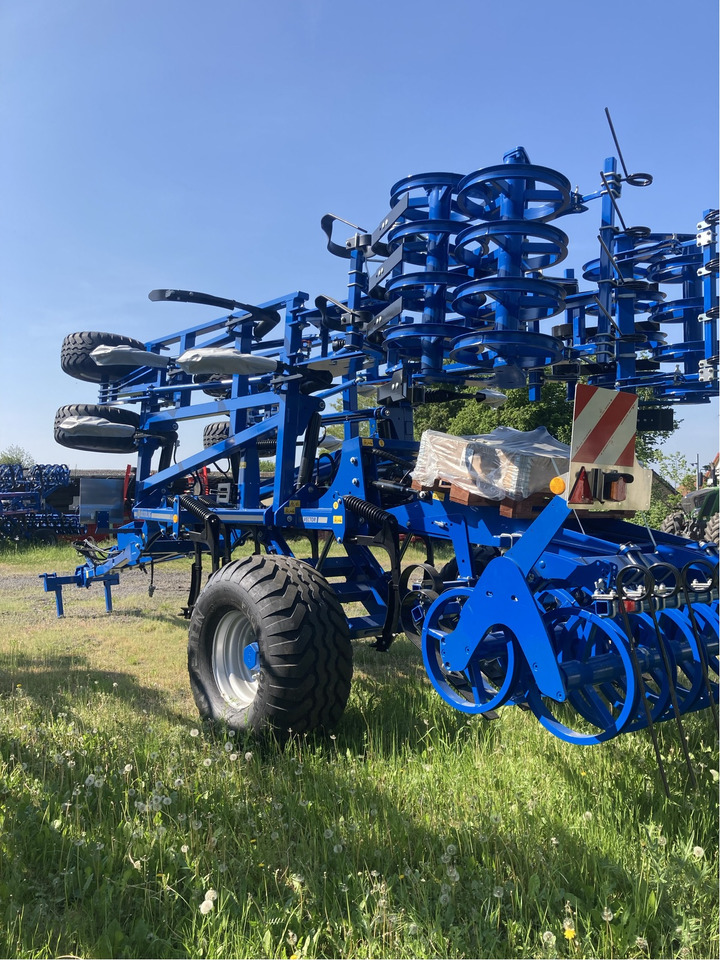 Köckerling Vector 460 - Kultivátor: 3 kép. Köckerling Vector 460 - Kultivátor: 3 kép.