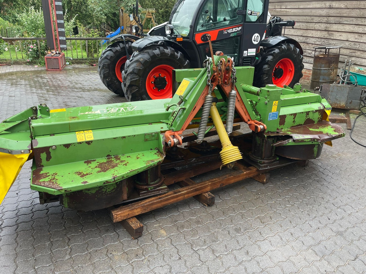 Krone AFA323 - Fűkasza: 1 kép. Krone AFA323 - Fűkasza: 1 kép.