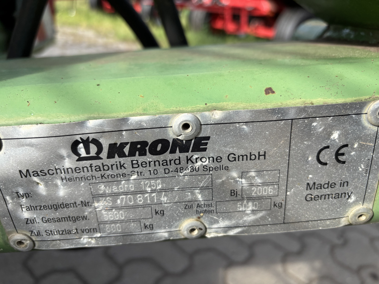 Krone Swadro Serie - Szénaforgató: 4 kép. Krone Swadro Serie - Szénaforgató: 4 kép.